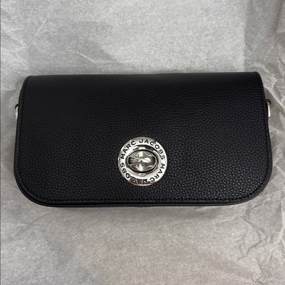 NWT Marc Jacob’s Black Signet Turnlock Convertible Bag